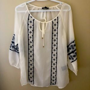Le Chateau Sheer Top- size small